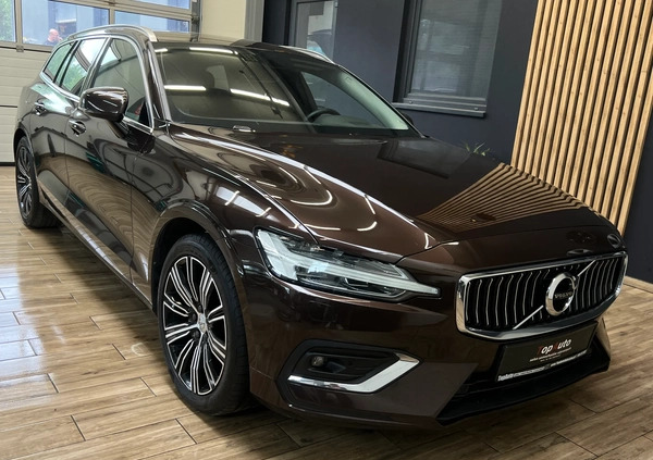 Volvo V60 cena 94900 przebieg: 149000, rok produkcji 2018 z Nowy Dwór Mazowiecki małe 667